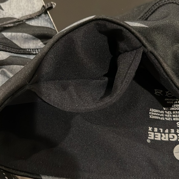 90 Degree by Reflex Prove Them Wrong Camo Leggings - Picture 8 of 9